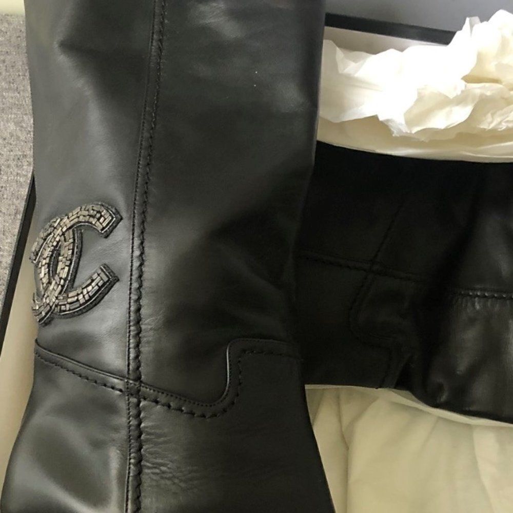 CHANEL Black Leather CC Logo Wedge Boots - Picture 2 of 14